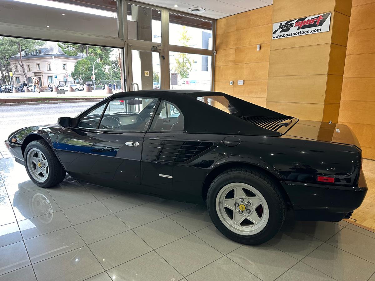 Ferrari Mondial